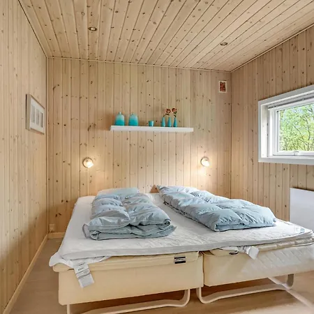 Holiday home 3 Bedroom Cozy In *