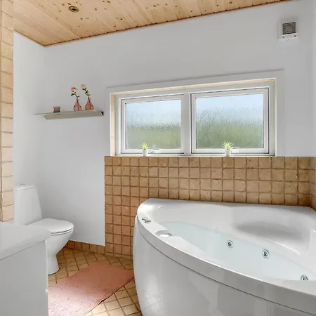 3 Bedroom Cozy In Holiday home *