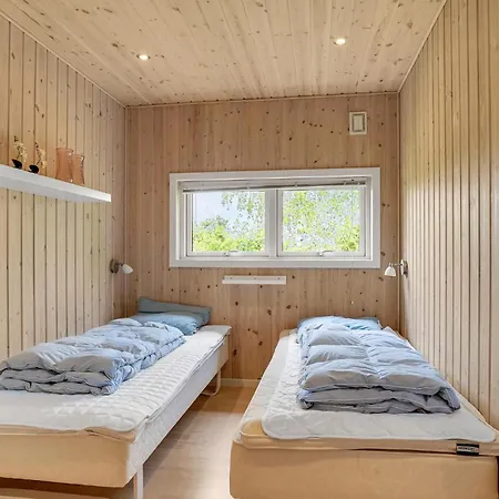 3 Bedroom Cozy In Holiday home Humble