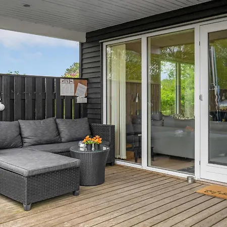 Blabaervaenget Vi Nordenbro Vesteregn